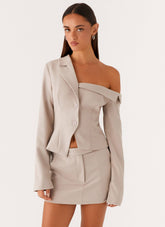 Vogue Low Rise Mini Skirt