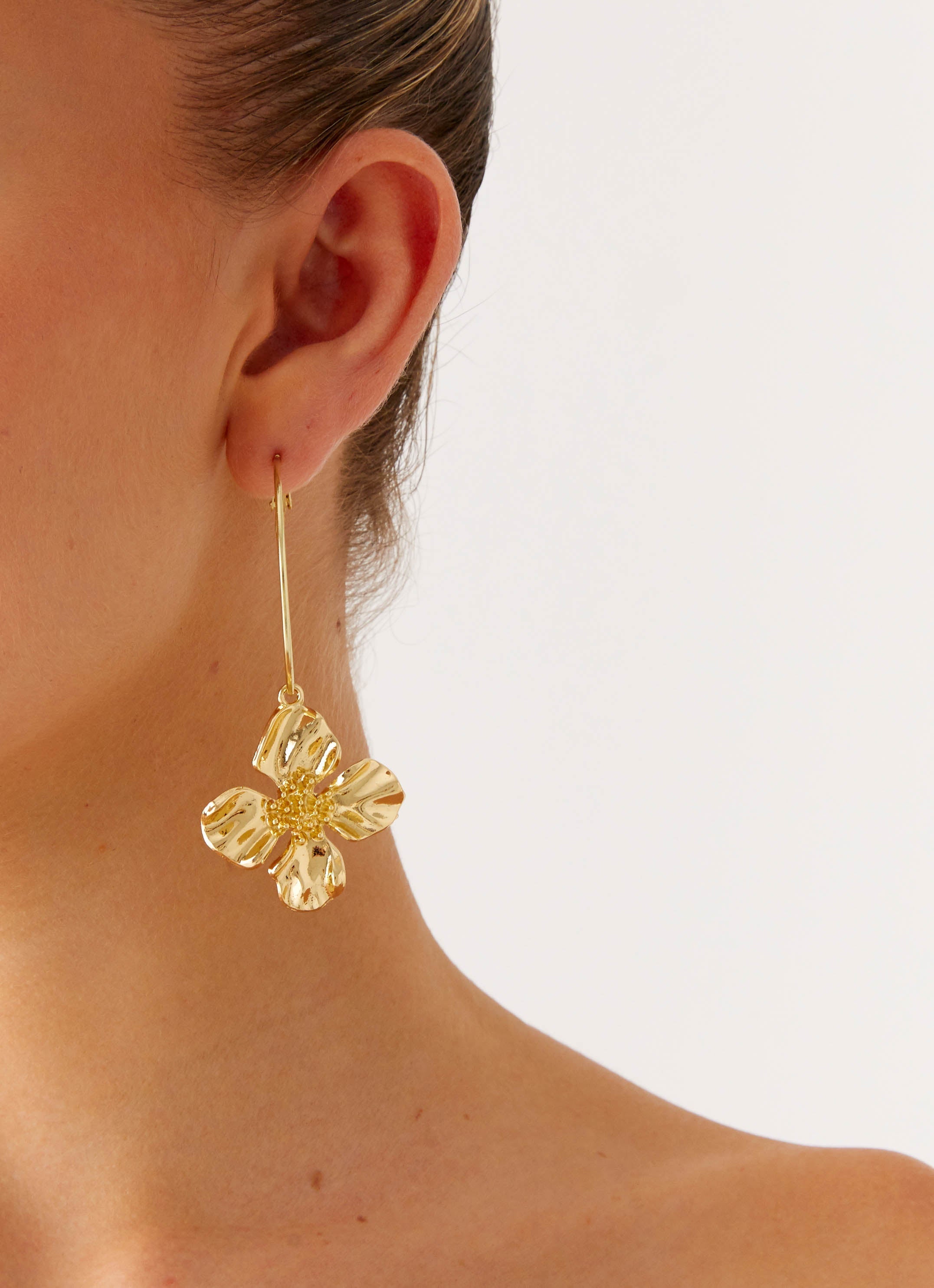 Aulora Flower Earrings