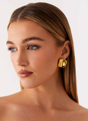Define Earrings