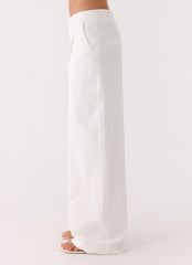 Emilia Pant