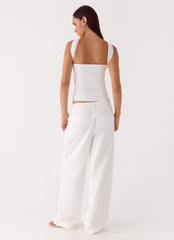 Emilia Pant