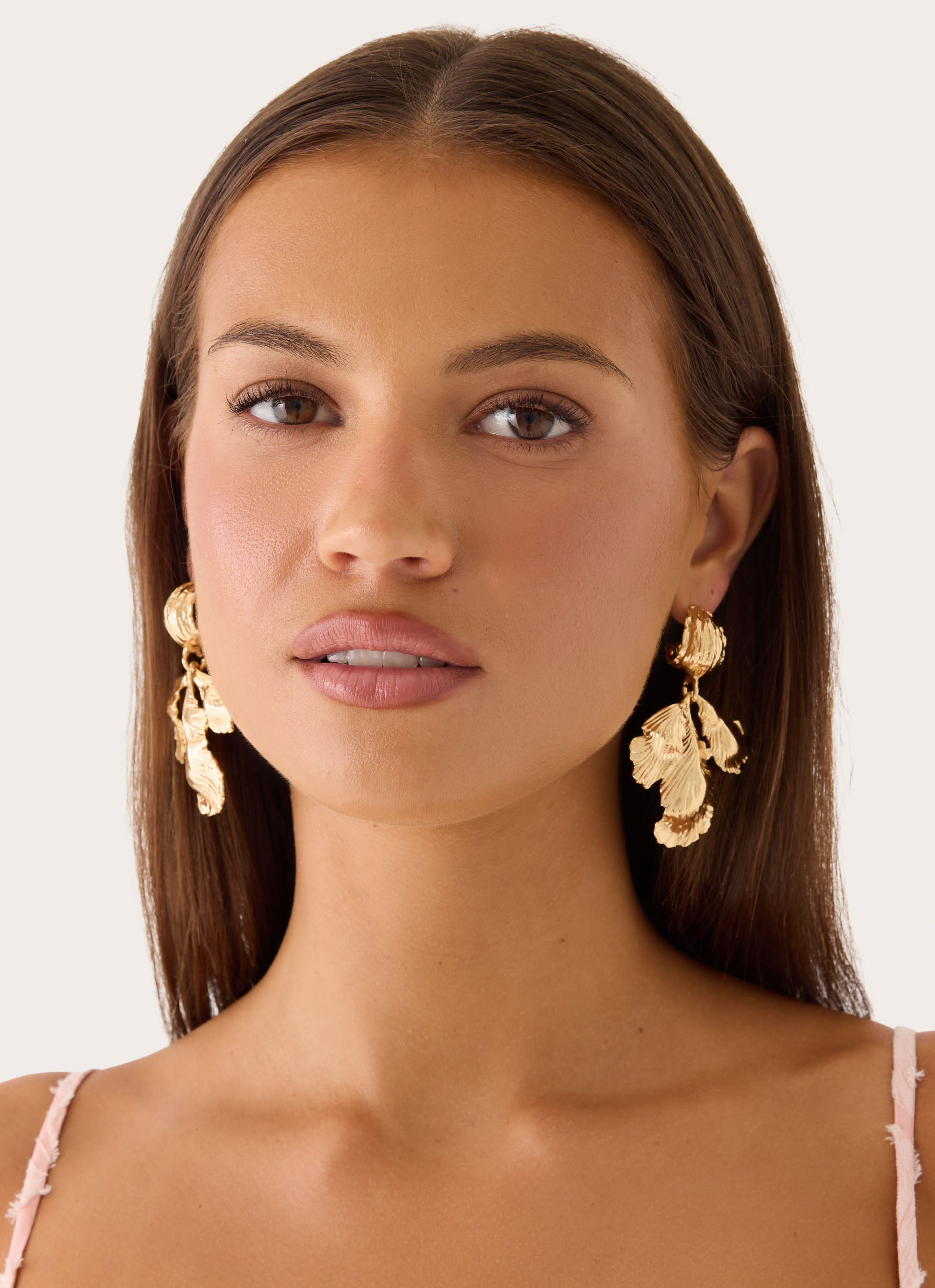 Golden Invite Earrings
