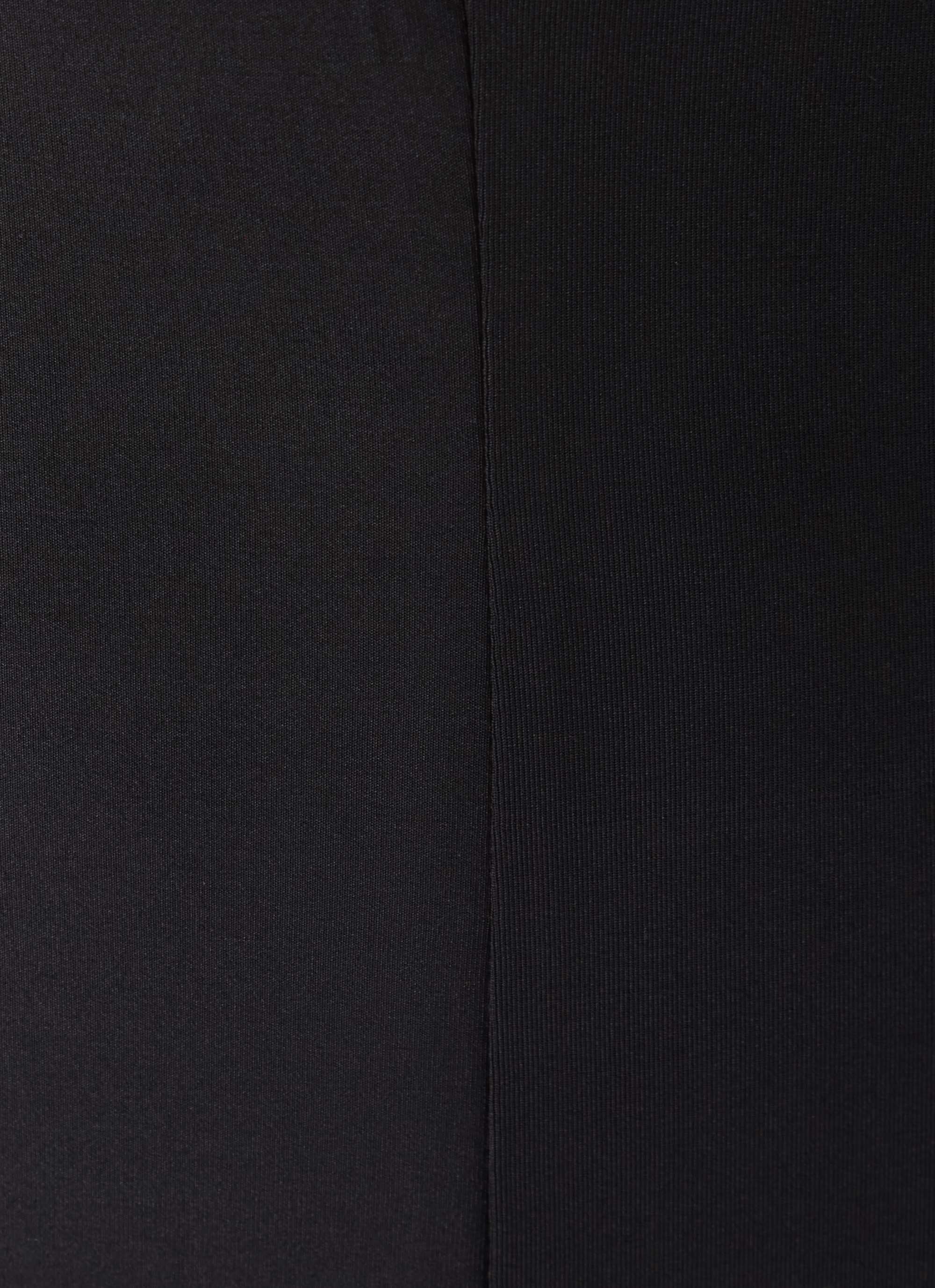Main Event Keyhole Maxi Dress