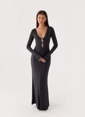 Main Event Keyhole Maxi Dress