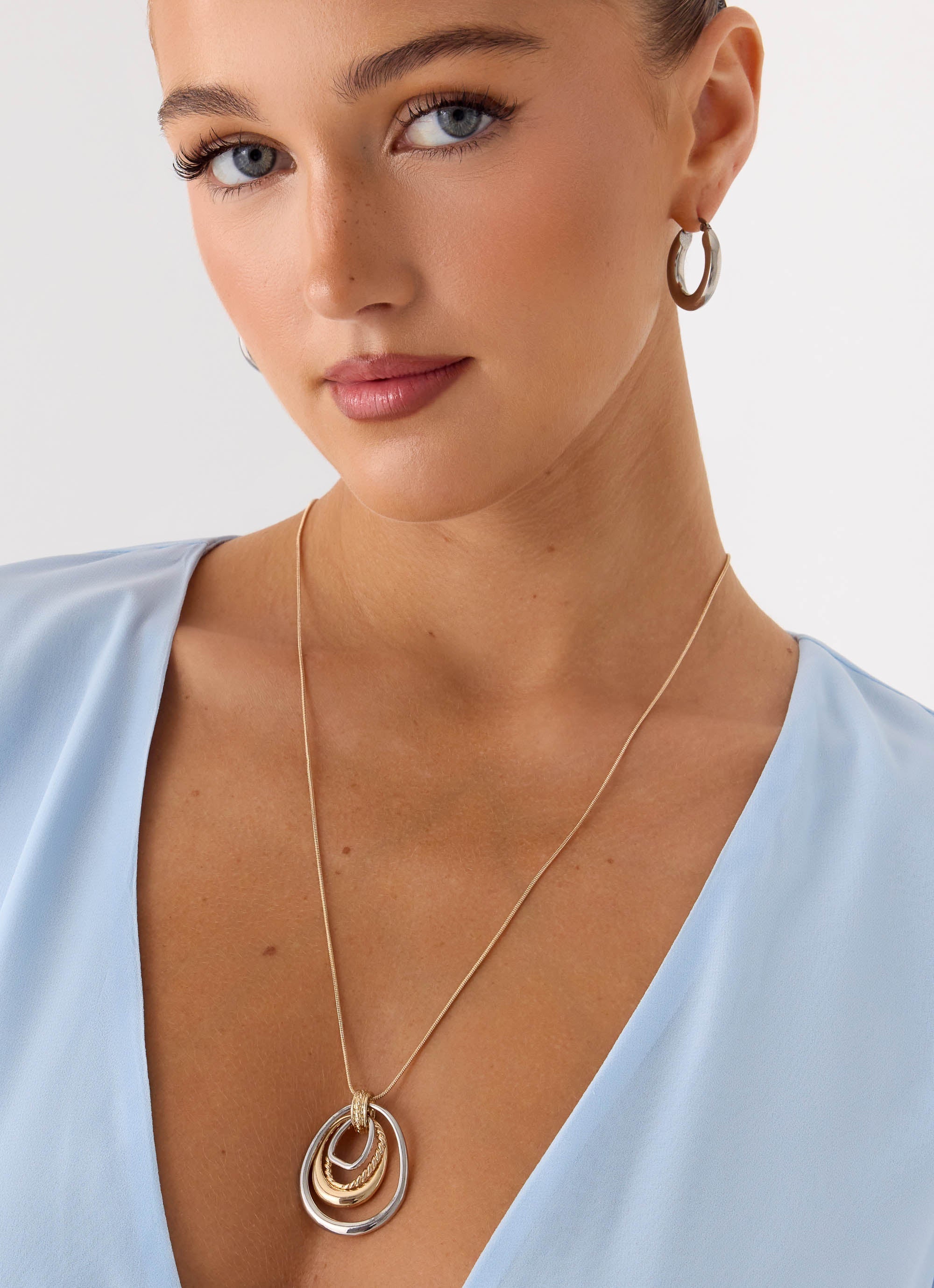 On The Low Necklace