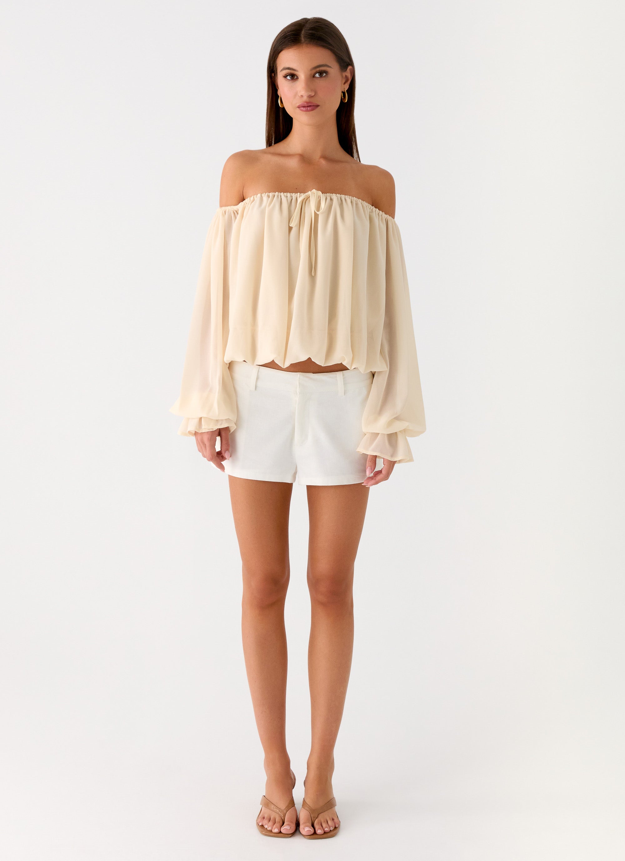 Sandali Off Shoulder Top