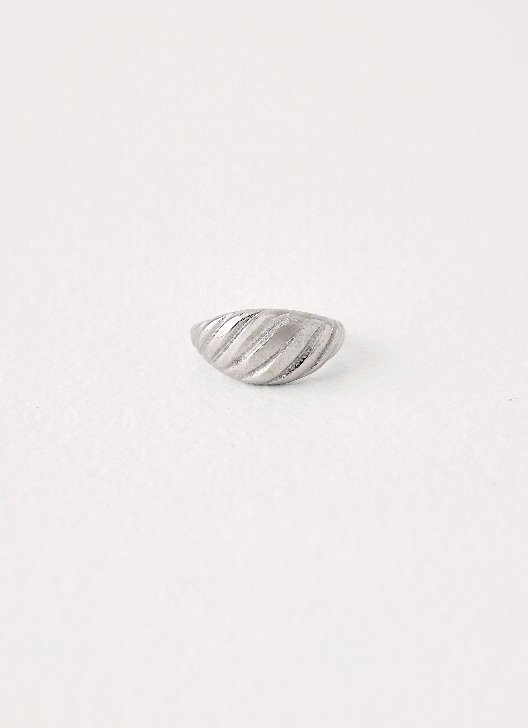 Silver Temptress Ring